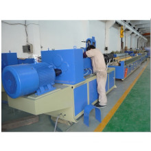 Máquina de la tarjeta de la espuma del PVC de la serie Yf de la marca de fábrica de Xinxing